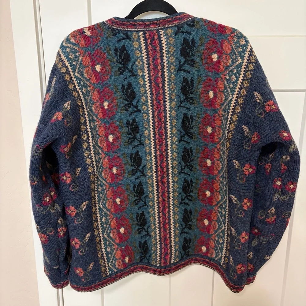 Icelandic Design Wool Cardigan Sweater Floral Buttons Women's Size L - Picture 2 of 7